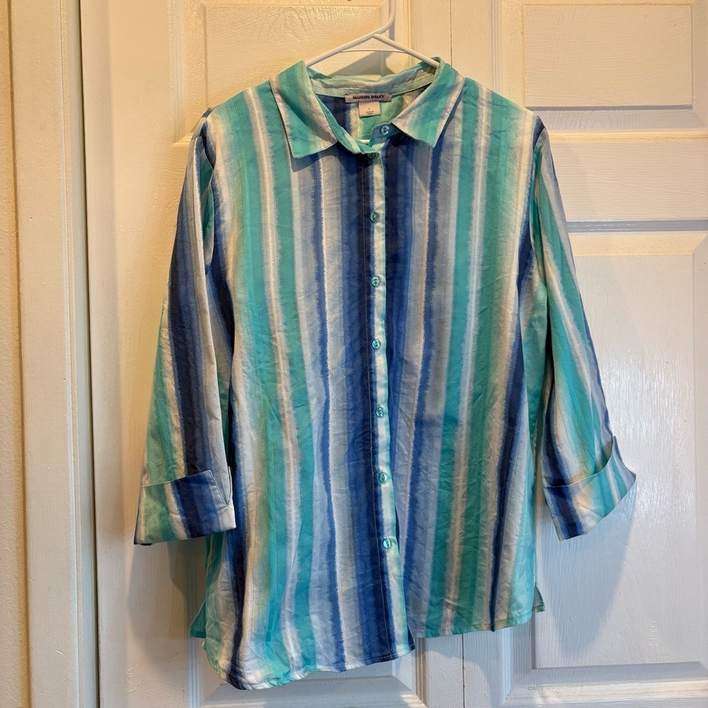 Allison Daley Blue Striped Quarter Length Sleeve Button Up Top - Size Large